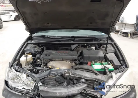 2004 Toyota Camry Le z USA, uszkodzony, nr VIN 4T1BE30K94U845176